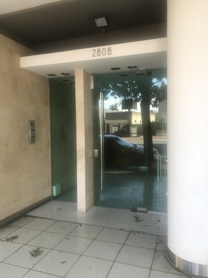 Apartamento Av Kennedy Y Cervino A Metros Embajada Eeuu ブエノスアイレス エクステリア 写真